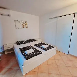  Apartment Damian Kroatien